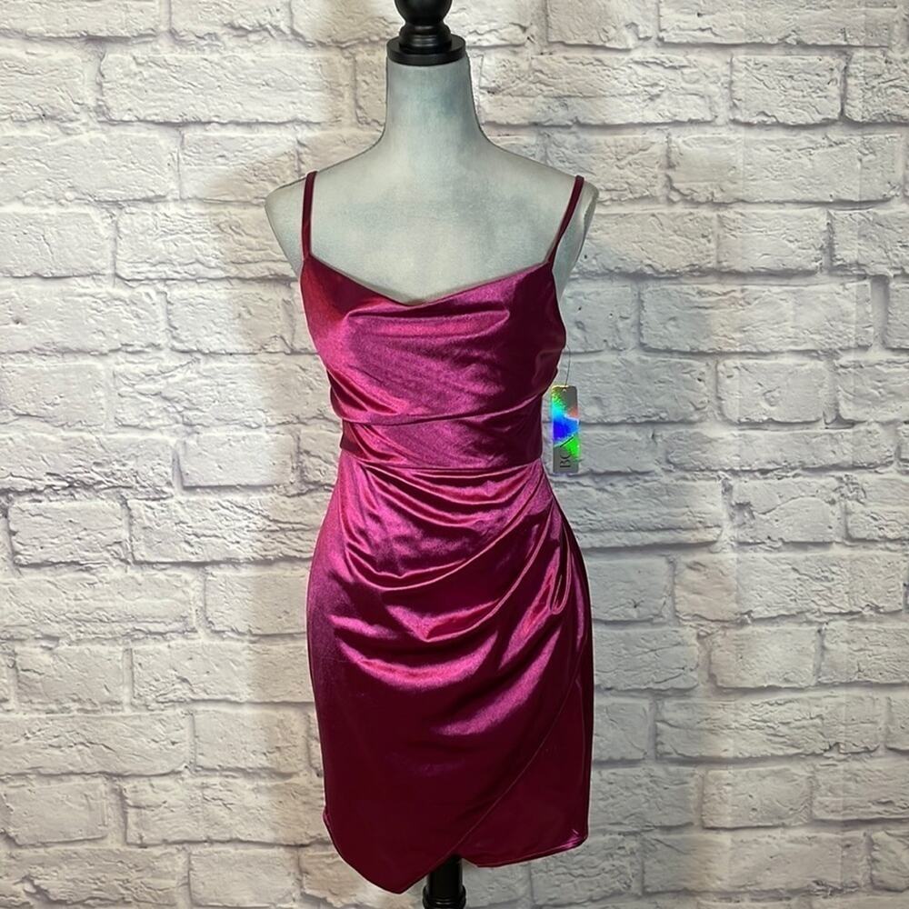 NWT BCX stretchy poly/spandex fuschia bodycon dress